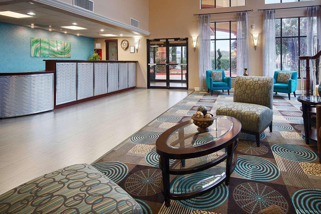 Days & By Wyndham Sam Houston Tollway