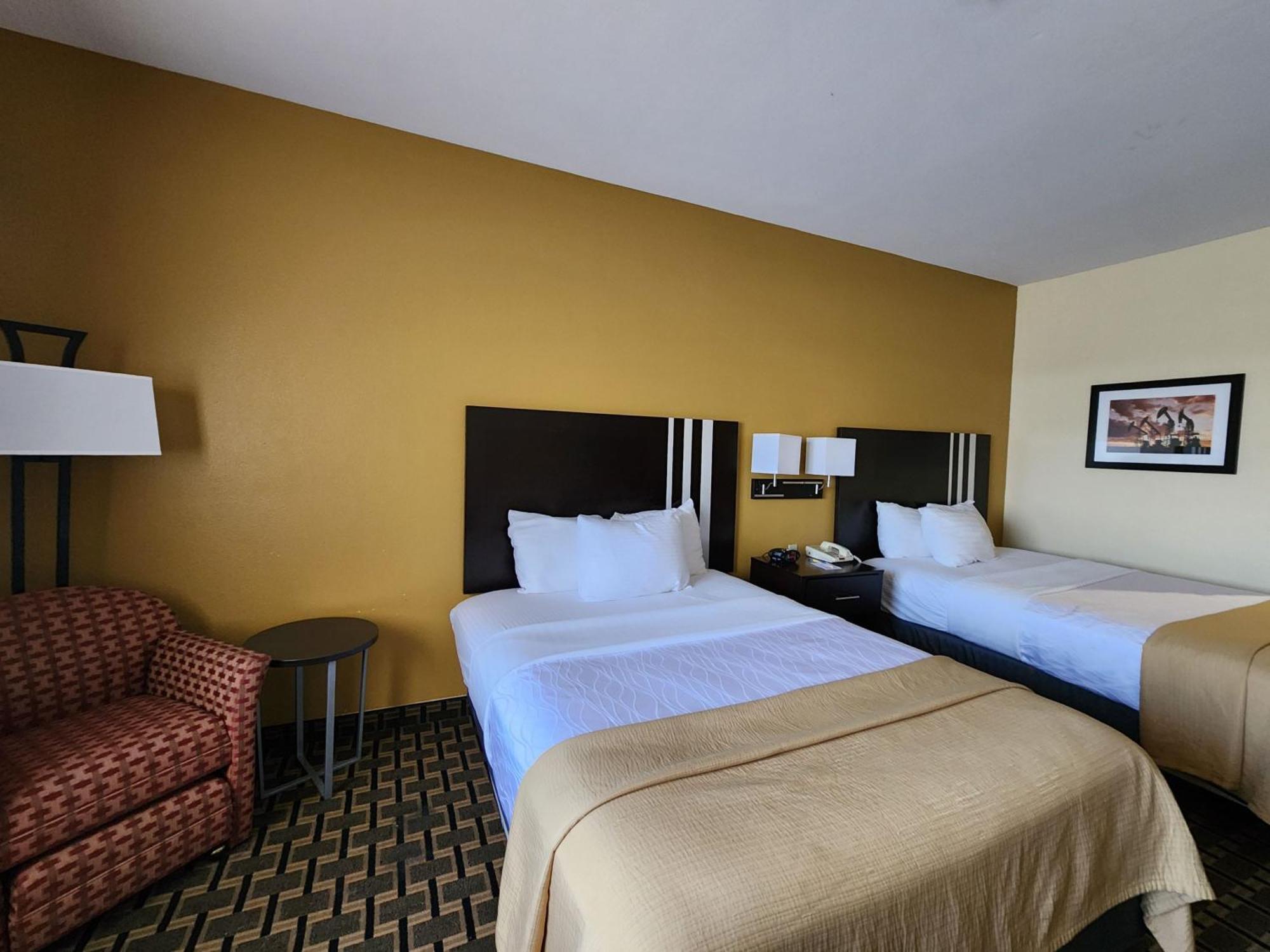 Days & By Wyndham Sam Houston Tollway Hotel