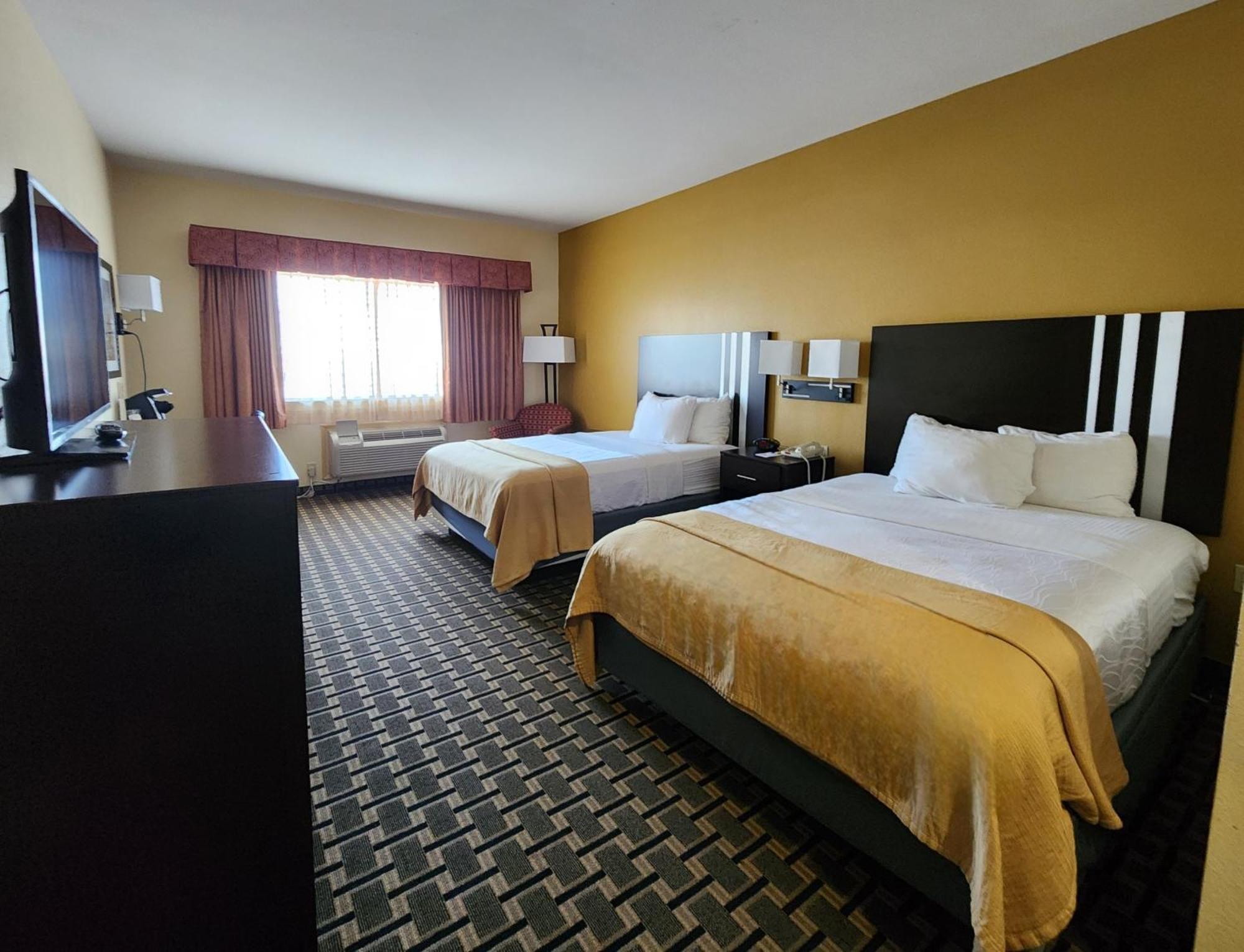 Days & By Wyndham Sam Houston Tollway