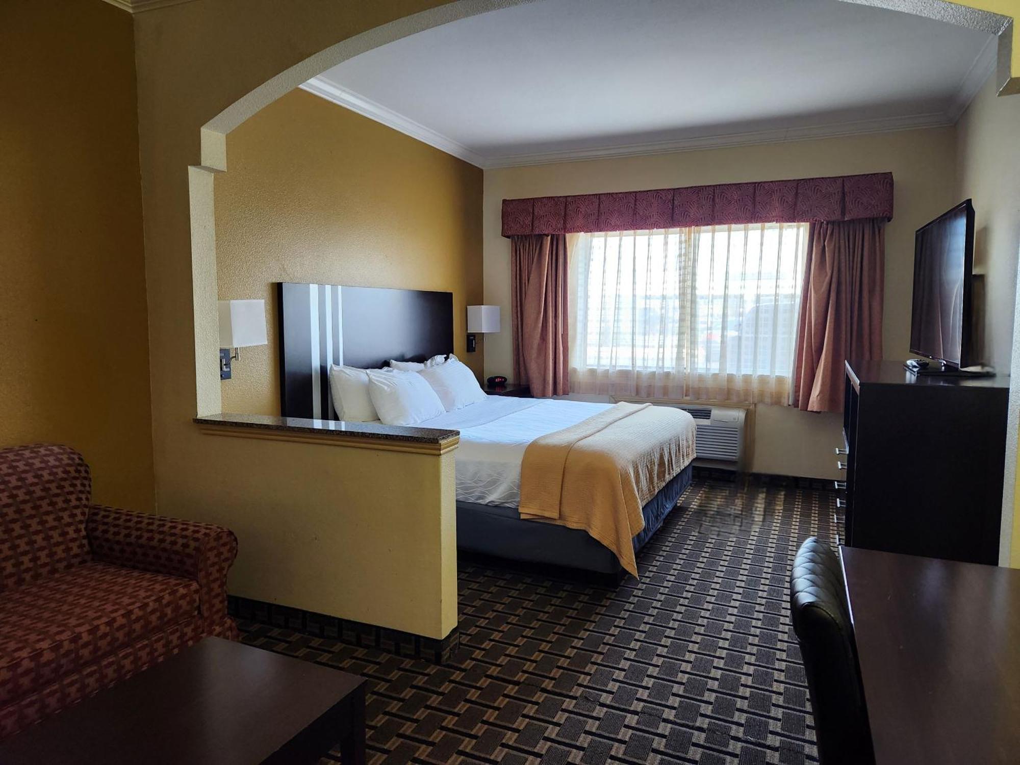 Days & By Wyndham Sam Houston Tollway Hotel Jersey Village