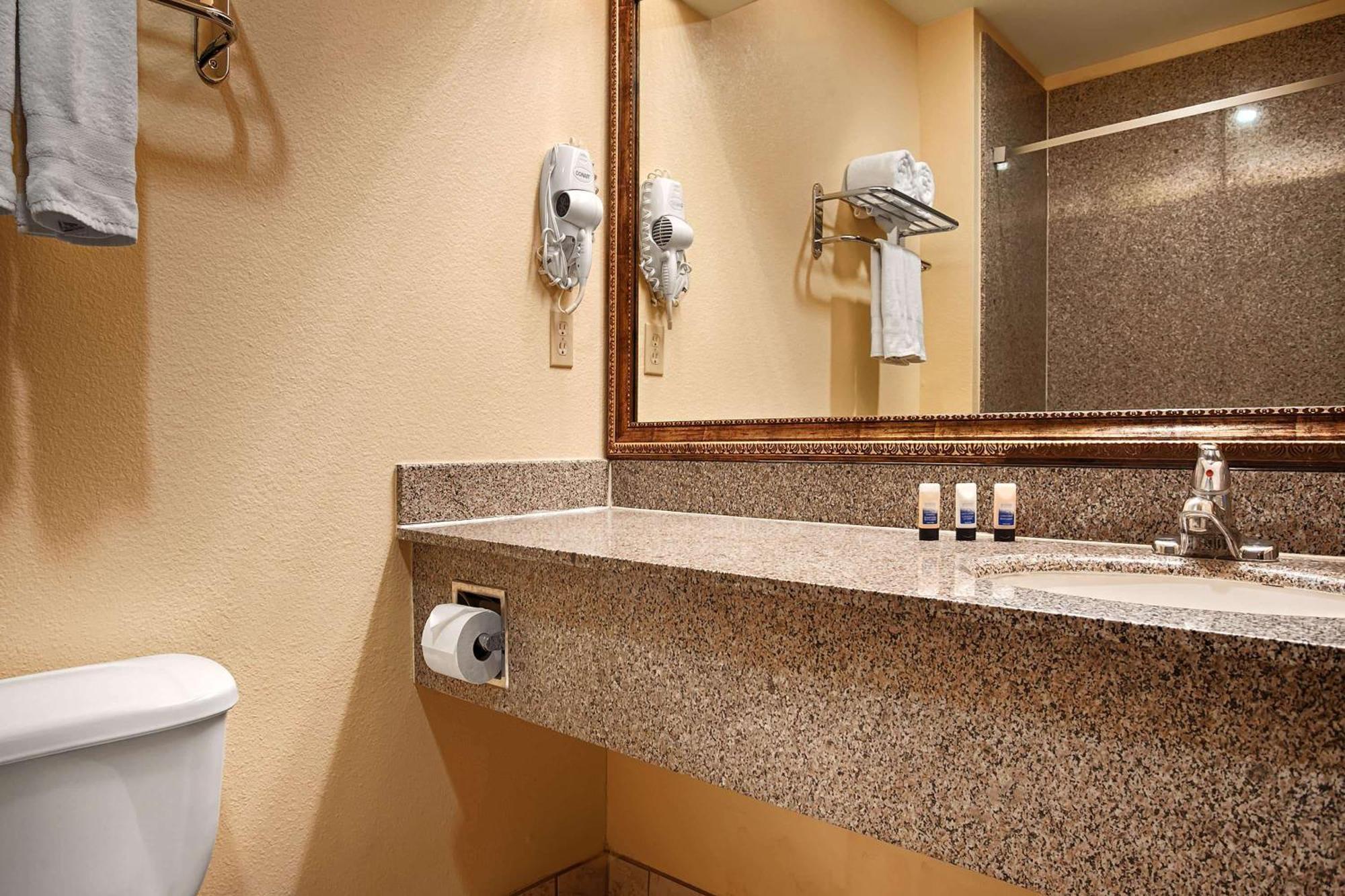 Best Western Plus Sam Inn&suites