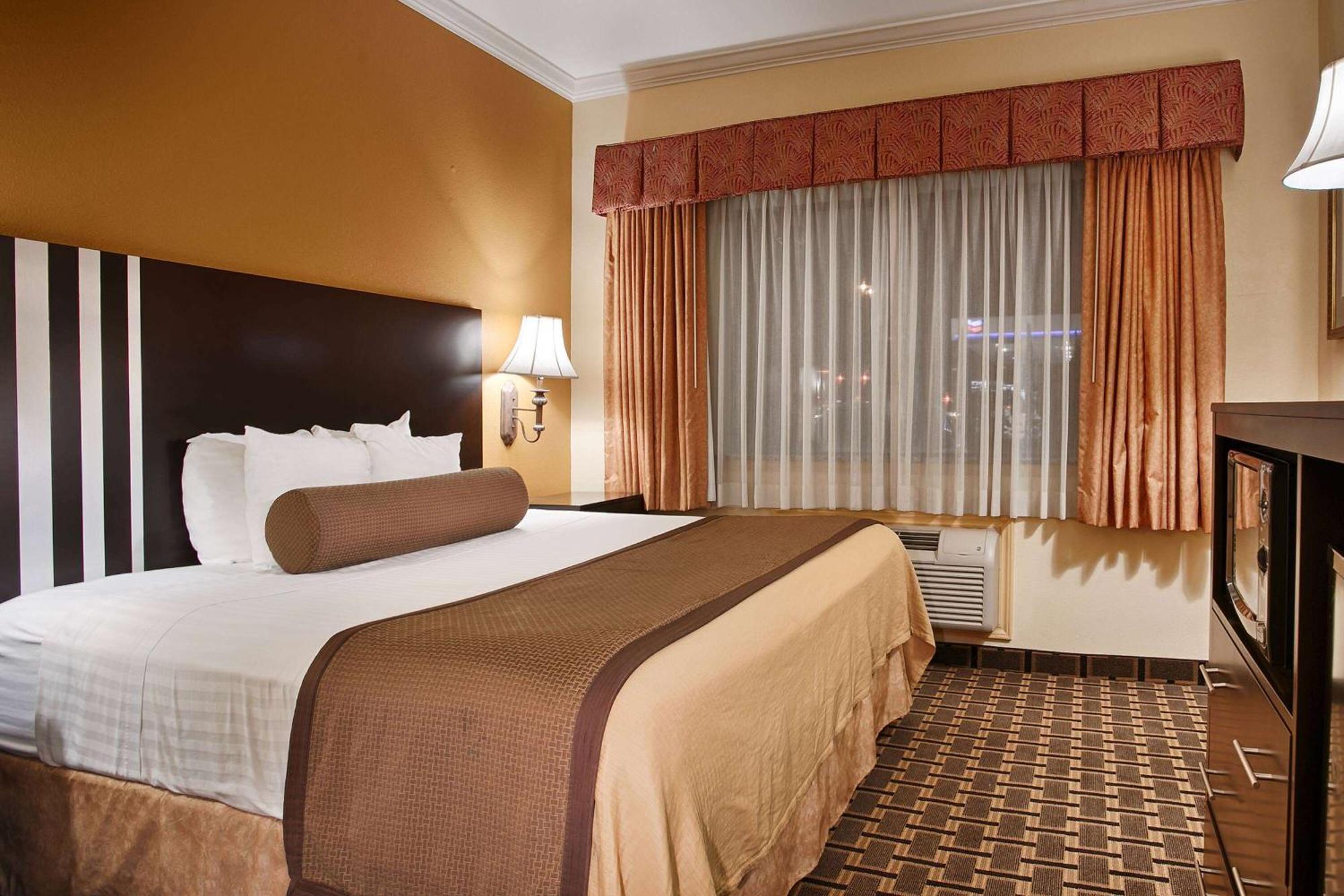 Hotel Days & By Wyndham Sam Houston Tollway