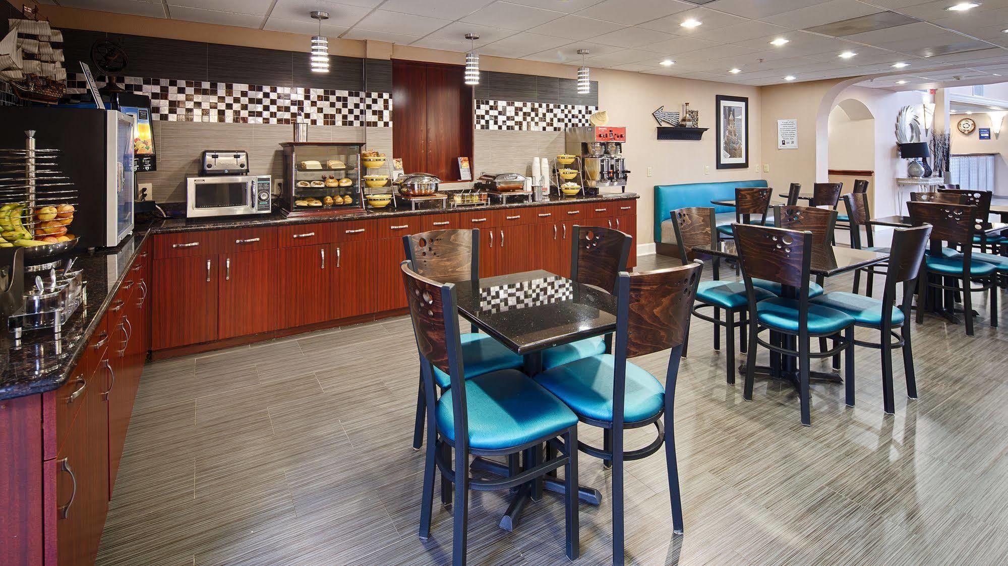 Days & By Wyndham Sam Houston Tollway Hotel Jersey Village